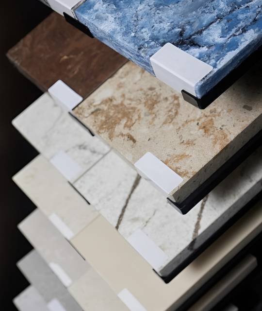 kitchen-bathroom-tiles-showroom-display-new-tiling-option-floors-walls-home-building_152904-22483